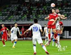 北青报道,余望不随队,共庆冲超荣,凯发K8入口,凯发线上入口,凯发下载app,凯发K8娱乐