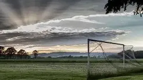 《北青报道：余望不随队共庆冲超荣耀，毅然投身U22，新赛季再战铜梁龙新篇章》