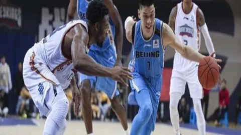 切尔西3-1扩大领先，霍尔巧妙破门立功。